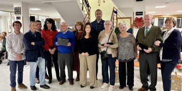 Gómez del Río participa en el reconocimiento a los mayores del Centro Social de Torrelavega