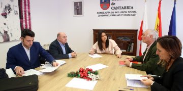 Inclusión Social estudiará fórmulas para reforzar el servicio de transporte de personas con discapacidad física y mejorar  su accesibilidad