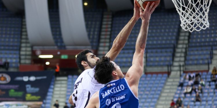 Nueva derrota de Alega Cantabria como visitante