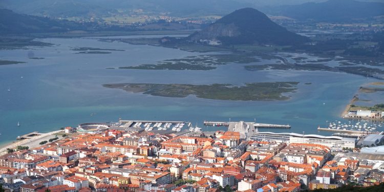 Atunlo cierra la factoría de Santoña