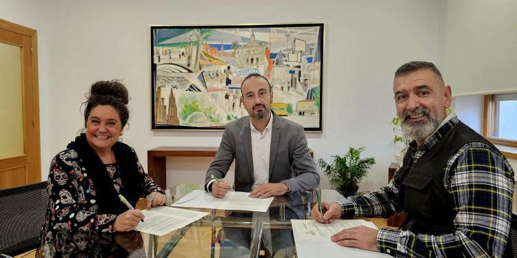 El Ayuntamiento de Torrelavega reafirma su compromiso con la Escuela Municipal de Artes Eduardo López Pisano