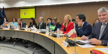 Cantabria muestra su “disconformidad”por el reparto del déficit y“preocupación” ante el futuro de la financiación autonómica 