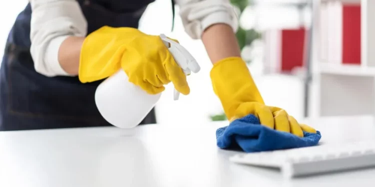 El Juzgado de lo Social n.º 3 de Santander concede la incapacidad permanente total a una mujer con síndrome postcovid porque no puede trabajar como limpiadora