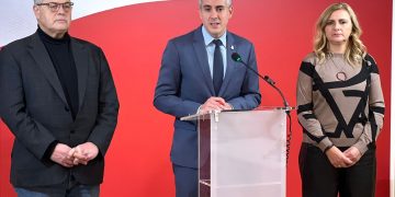 Zuloaga: “La marea de plásticos parece imparable y tenemos que estar preparados para evitar un desastre medioambiental”