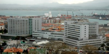 UGT valora que Mediterránea de Catering se comprometa a cumplir con el convenio en el servicio de cocina de Valdecilla