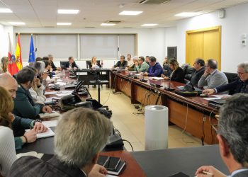 Cantabria solicitará intervención urgente del Gobierno central para frenar la invasión de pélets en sus costas y colaboración en la limpieza  en las playas