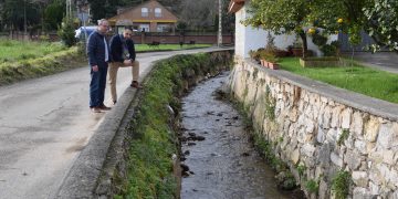 Piélagos finaliza la limpieza de sus arroyos