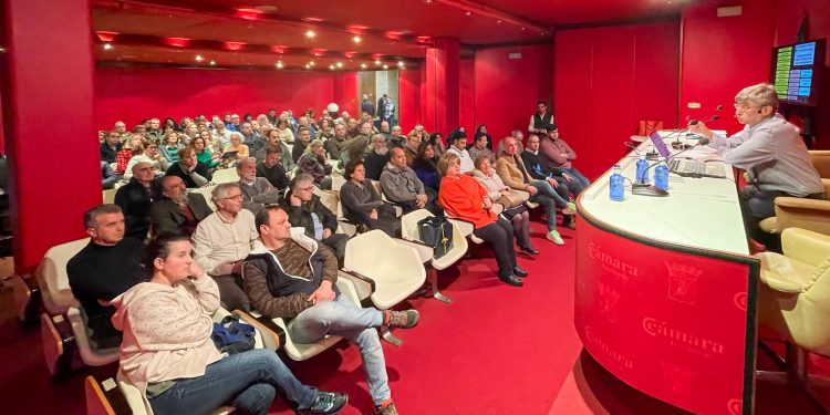 Los comerciantes de Torrelavega proponen una ZBE horaria de lunes a jueves, que no se aplique hasta concluir la obra del soterramiento y mientras los parking disuasorios no estén construidos