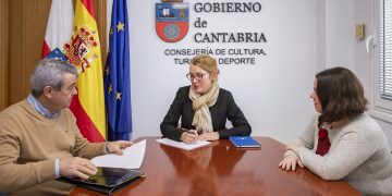 La Consejería de Cultura y el Ayuntamiento de Polaciones estudiarán reactivar los usos de la antigua casa rectoral de Puente Pumar