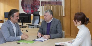 Economía ofrece “total apoyo y colaboración” al Ayuntamiento de Camargo para obtener fondos europeos