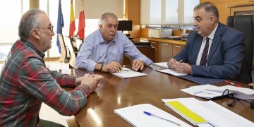 Fomento estudiará la mejora de la captación de agua para San Sebastián de Garabandal y otras obras hidráulicas en Obeso y Puentenansa