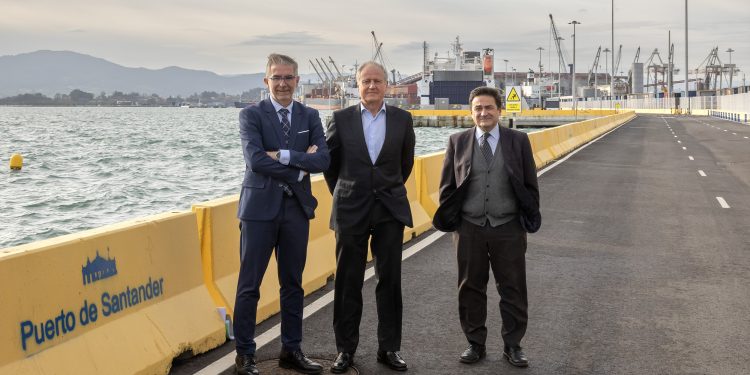 El Puerto de Santander  alcanza récord histórico con Alcanza Récord Histórico con 6.98 millones de toneladas en 2023