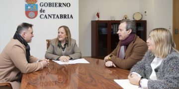 Isabel Urrutia confirma el compromiso del Ejecutivo con la convocatoria única de oposiciones para los cuerpos de policía local de Cantabria