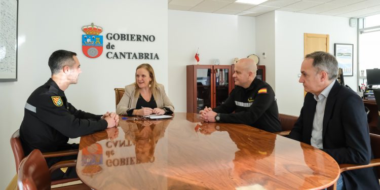 Gobierno de Cantabria y UME acuerdan colaboración “máxima” ante las emergencias