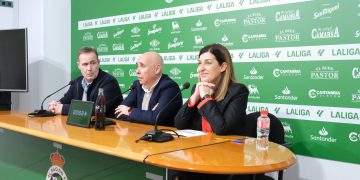 Gobierno y Racing alcanzan un acuerdo de patrocinio por 300.000 euros para promocionar el Año Jubilar y el Camino Lebaniego en 2024