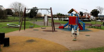 El Ayuntamiento de Bezana adjudica la primera fase del contrato para la renovación y mantenimiento de nueve parques infantiles municipales
