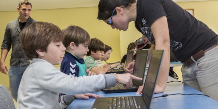 La Casa Joven de Camargo oferta un taller gratuito de ‘Iniciación a la robótica’