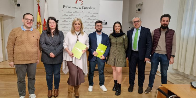 El PRC presenta una proposición de Ley de Juventud con medidas para reservar al menos el 25% del parque público de vivienda y el 30% de las ayudas al empleo a los mejores de 35 años