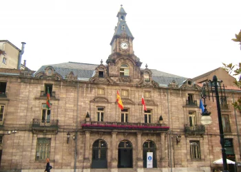 CCOO asegura que la plantilla de Limpieza Viaria de Torrelavega rechaza el traslado a los barracones y acusa al Ayuntamiento de mentir