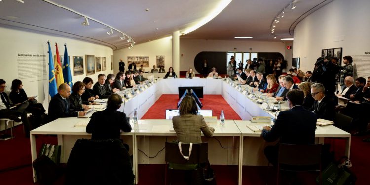 Cantabria apuesta por el mecenazgo para revitalizar las industriales culturales y “poder llegar a todos los ciudadanos”