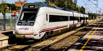Cortado el tráfico ferroviario entre Santander y Liérganes