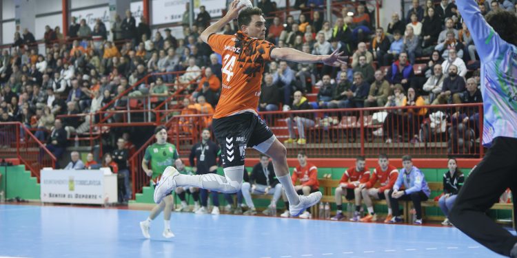 El Bathco BM Torrelavega carbura motores