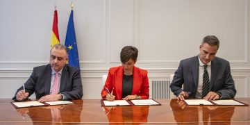 Isabel Rodríguez firma un acuerdo con Cantabria para financiar parcialmente actuaciones de rehabilitación a nivel de barrio que incluyen 120 viviendas