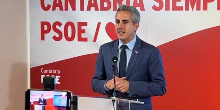 Zuloaga denuncia que “es inadmisible” que docentes en Cantabria “no perciban en sus nóminas el montante económico que les corresponde