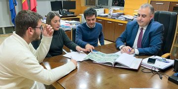 El Gobierno se compromete a arreglar la carretera de acceso a la localidad de Sarceda en el municipio de Tudanca