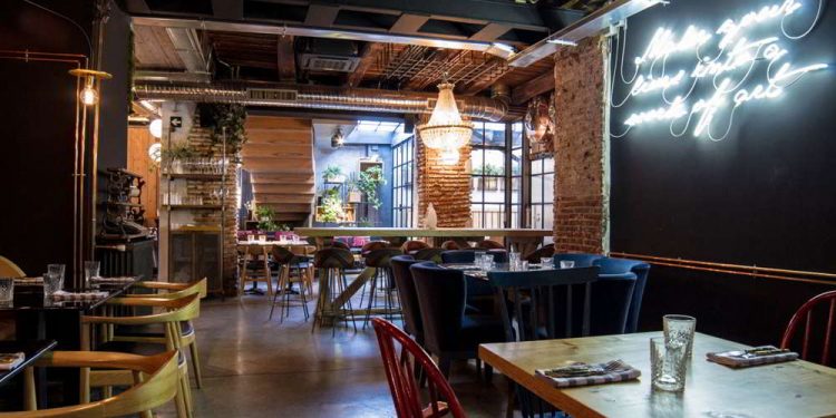 CCOO emplaza a la patronal de Hostelería a repartir beneficios tras las cifras que constatan que 2023 ha sido un gran año para el sector