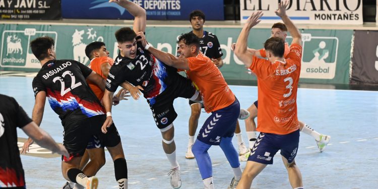 Empieza la carrera de fondo por la permanencia para el Blendio Sinfín