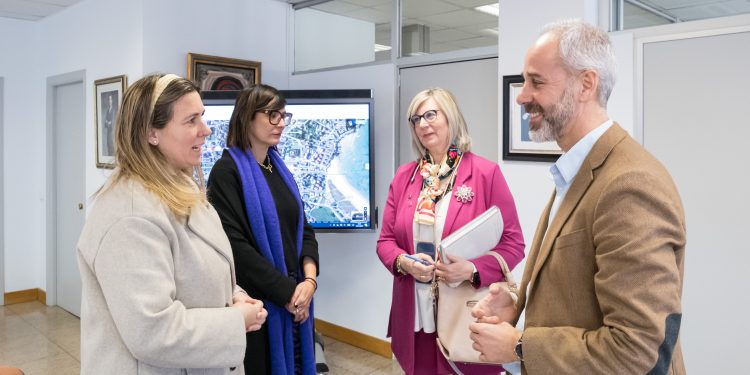 Educación y Ayuntamiento de Noja analizan las necesidades educativas del municipio