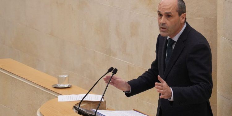 El PP atribuye las críticas del PRC a su pugna con el PSOE por el liderazgo de la oposición