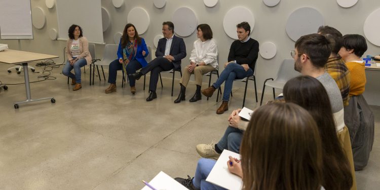 Gómez del Río aboga por promover políticas activas que fomenten la plena inclusión en la sociedad de las personas con discapacidad