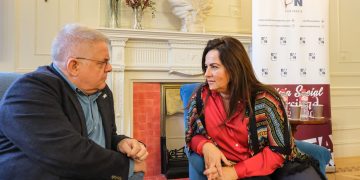 Gómez del Río apuesta por analizar nuevos modelos de gestión de la lucha contra la pobreza y la exclusión social