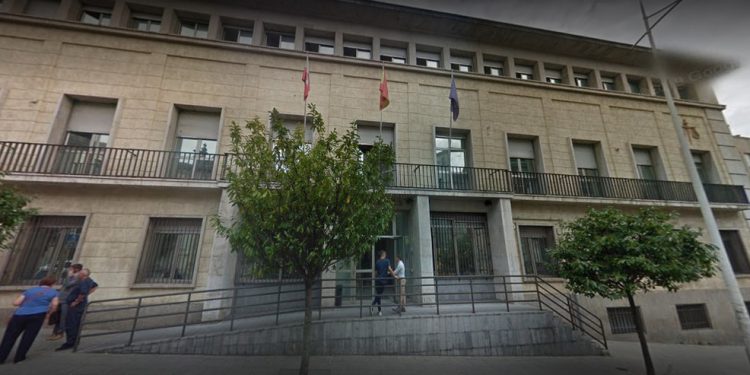 Una sentencia condena al Gobierno de Cantabria por no respetar las guardias mínimas de cuatro bomberos en el SEMCA