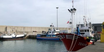 El Gobierno de Cantabria convoca ayudas, por 100.000 euros, para incentivar la compra del primer barco entre jóvenes pescadores