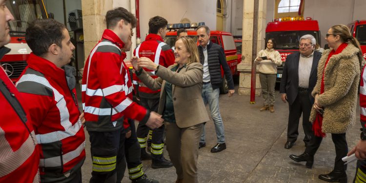 La Consejería de Presidencia renueva su apoyo a los Bomberos Voluntarios de Santander con un convenio que se firmará próximamente
