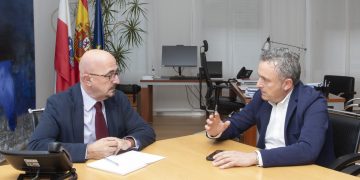 La Consejería de Salud estudiará los proyectos de acondicionamiento del centro de salud ‘Miera’ en Liérganes y el consultorio de Pámanes