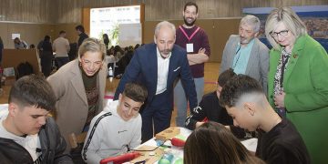 La Mesa Sectorial refrenda la Oferta de Empleo Público de la consejería de Educación para 2024