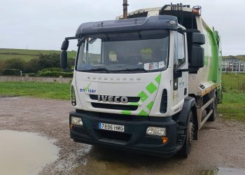 El servicio de recogida de residuos de Bezana inicia huelga indefinida el 26 de marzo ante la congelación salarial que les mantiene en cifras de 2017