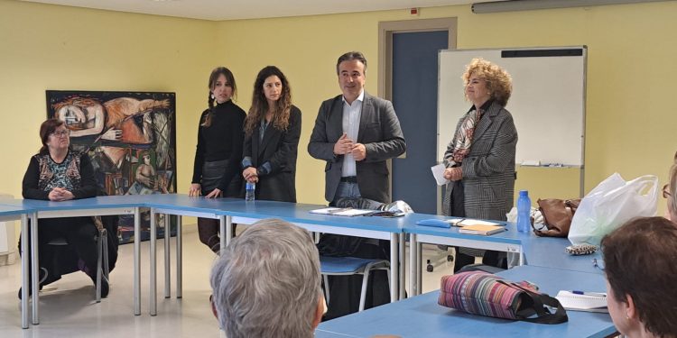 Comienzan los cursos de Autonomía Funcional y Personal con la participación de 146 vecinos en Camargo