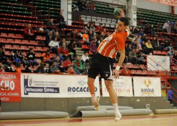 Ángel Fernández vuelve a Torrelavega 11 años después