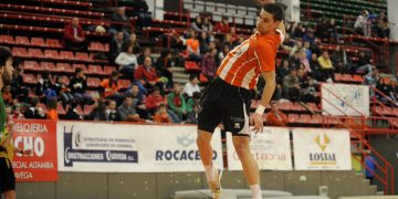 Ángel Fernández vuelve a Torrelavega 11 años después