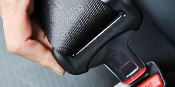 La DGT lleva a cabo una campaña especial de vigilancia de uso de cinturón y SRI