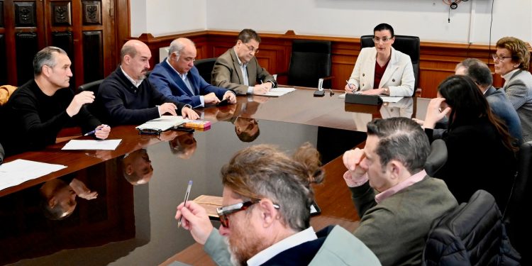 El IMD de Santander aprueba licitar las obras de rehabilitación del pabellón polideportivo del colegio Marqués de Estella