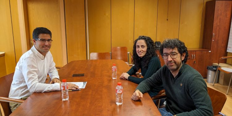 El Colegio de Fisioterapeutas de Cantabria se reúne con el director de Trabajo para impulsar mejoras en el sector