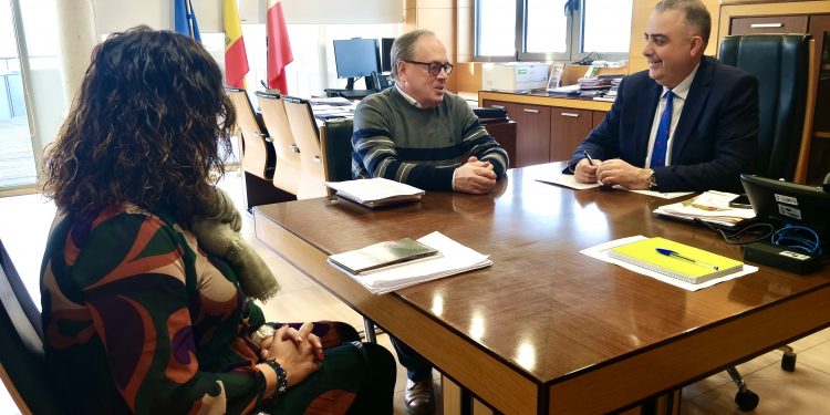 El Gobierno solucionará los problemas de abastecimiento y saneamiento de Campoo de Yuso