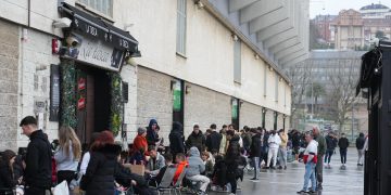 Colas desde las tres de la mañana para adquirir una entrada del Sporting- Racing