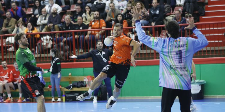 Duelo directo por el cuarto puesto